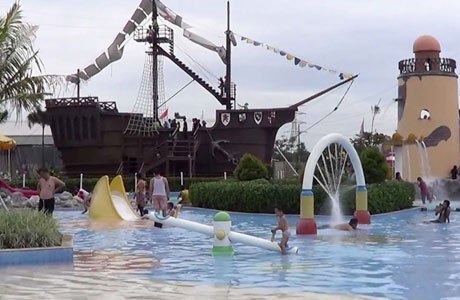 Columbus-Waterpark-Bekasi