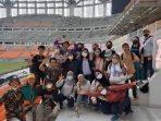 Wartawan Balaikota DKI Jakarta kunjungi Jakarta Internasional Stadion