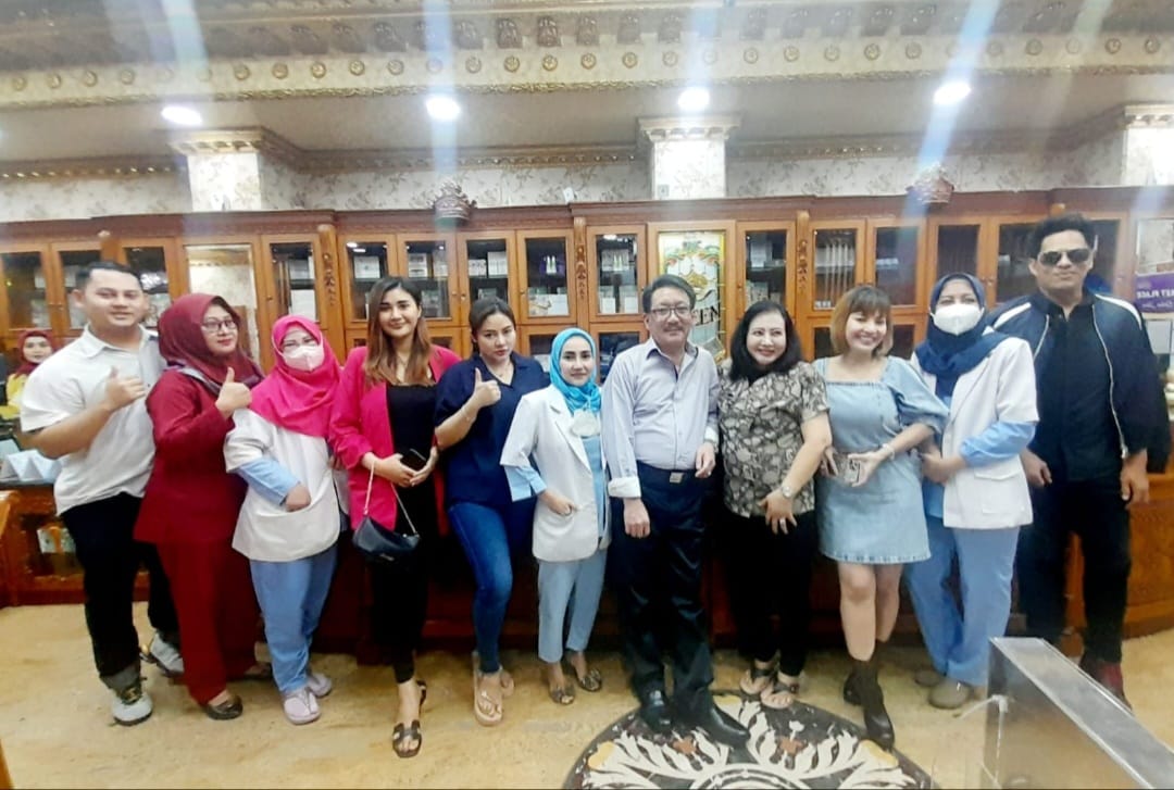 Klinik Bedah Plastik Queen Sunter, Jakarta Utara.