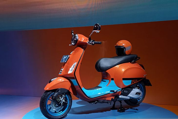 Vespa Primavera Color Vibe Limited Edition.