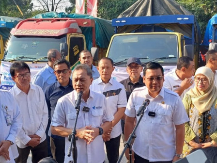 Operasi Pasar Induk Cipinang.