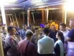 Kapal Terbalik di Pulau Seribu.