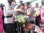 Siraman Polisi yang Naik Pangkat.
