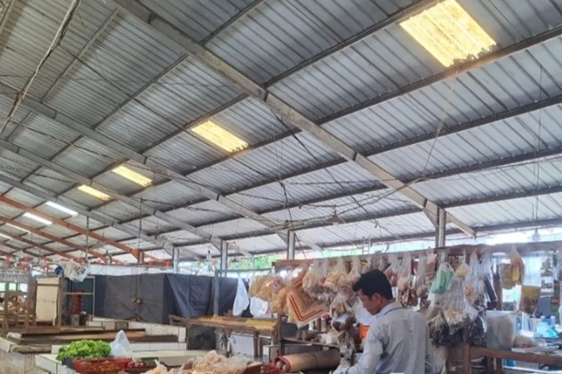 Pasar Binaan Kamal.