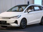 Mobil Listrik BYD M6