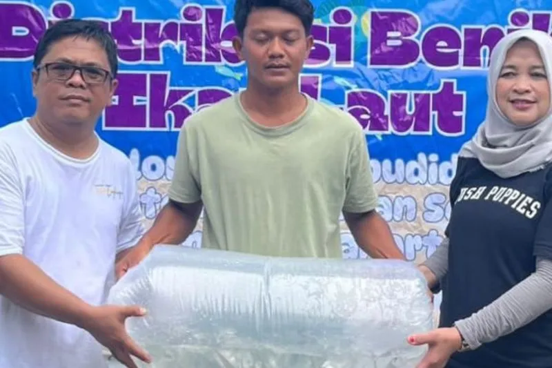 Penyerahan Bibit Ikan.